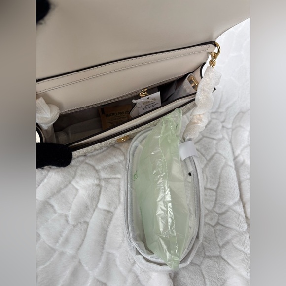 Michael Kors Jet Set Medium Signature Logo Crossbody Bag - Picture 5 of 12